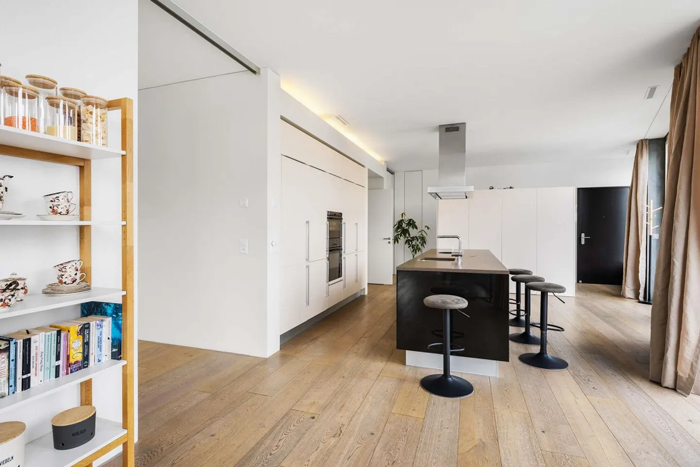 Urban Living Deluxe - Appartamento 3.5 stanze vicino a Sihlcity Zurigo - Foto 8 di 13