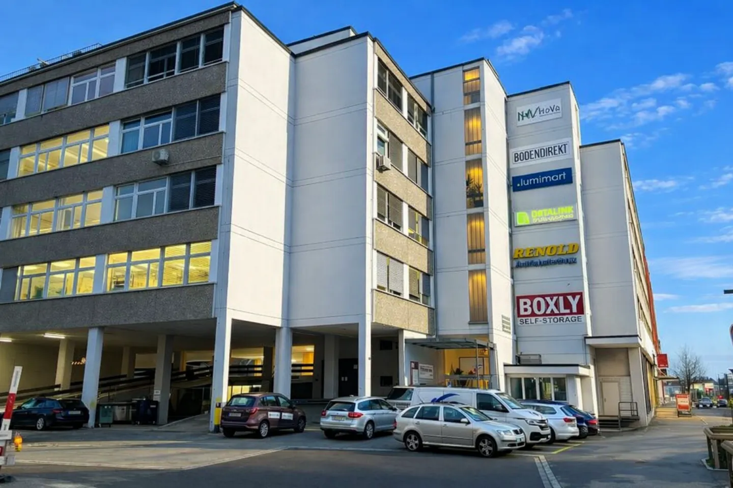 Vielseitige Gewerbefläche in Dübendorf - Foto 1 von 5