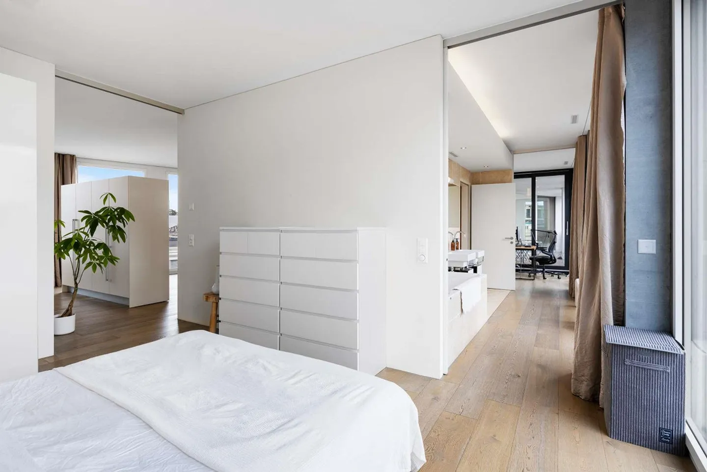 Urban Living Deluxe - Appartamento 3.5 stanze vicino a Sihlcity Zurigo - Foto 9 di 13