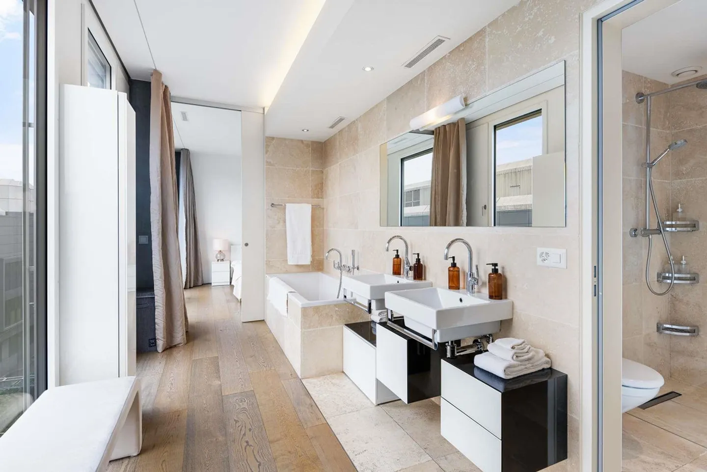 Urban Living Deluxe - Appartamento 3.5 stanze vicino a Sihlcity Zurigo - Foto 11 di 13