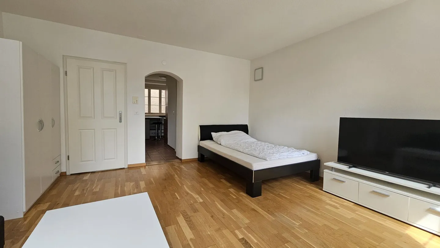 Attractive multi-family house with three residential units in the center of Glarus - interesting yield potential - Photo 9 of 17