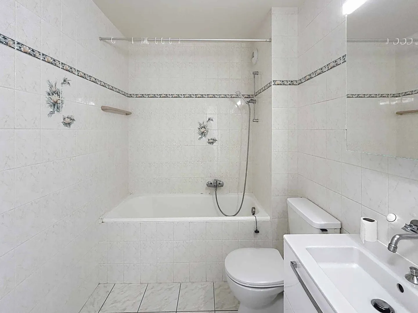 EN EXCLUSIVITE - Agréable 2 pièces au cur du village - Foto 4 von 7
