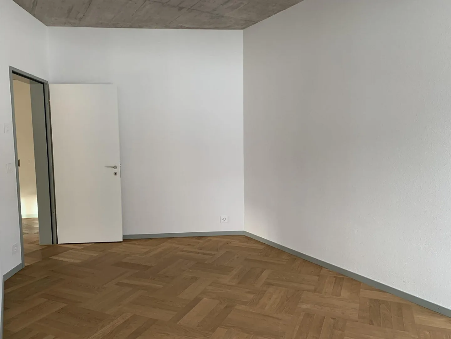 Appartamento moderno di 3,5 stanze a Sennhof - Foto 3 di 4