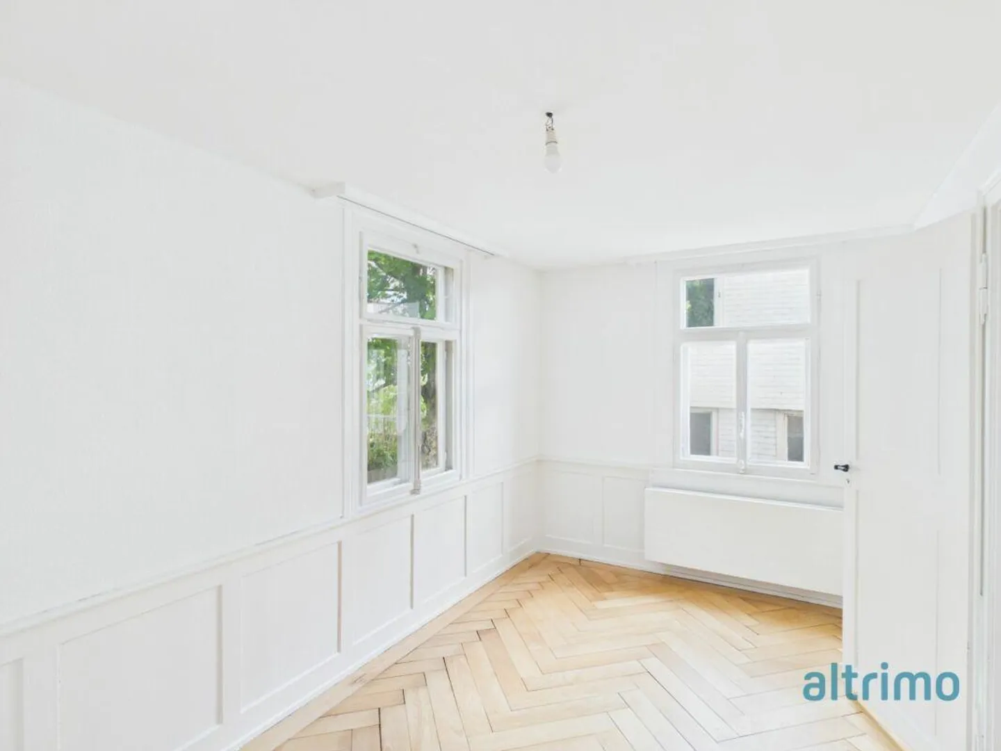 Appartamento luminoso e accogliente di 4,5 stanze in un vecchio edificio al 2° piano - Foto 8 di 12