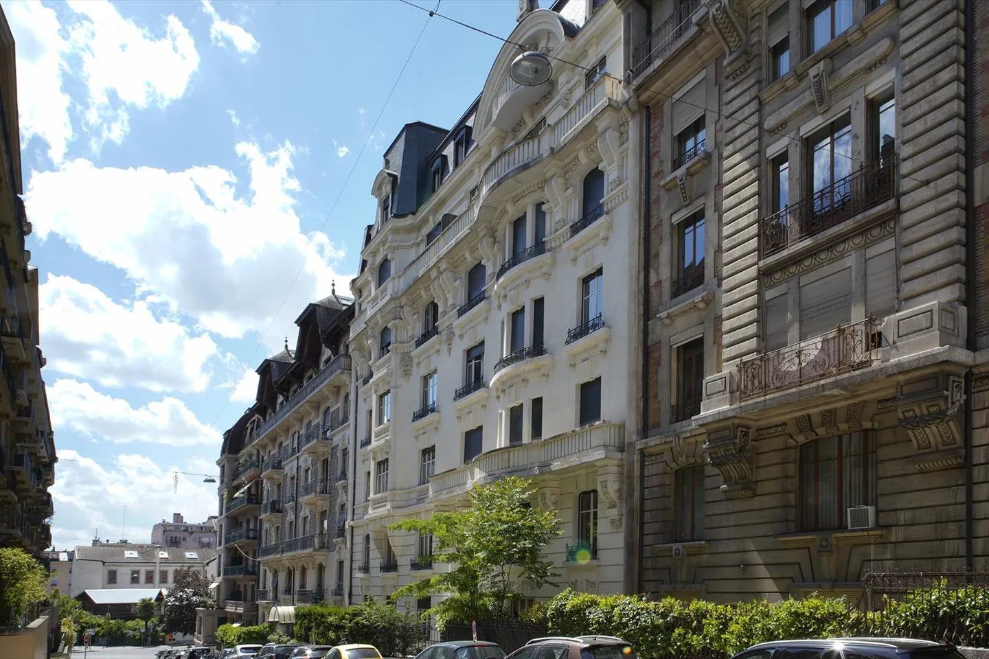 Appartement spacieux 5 pièces - Photo 3 sur 4