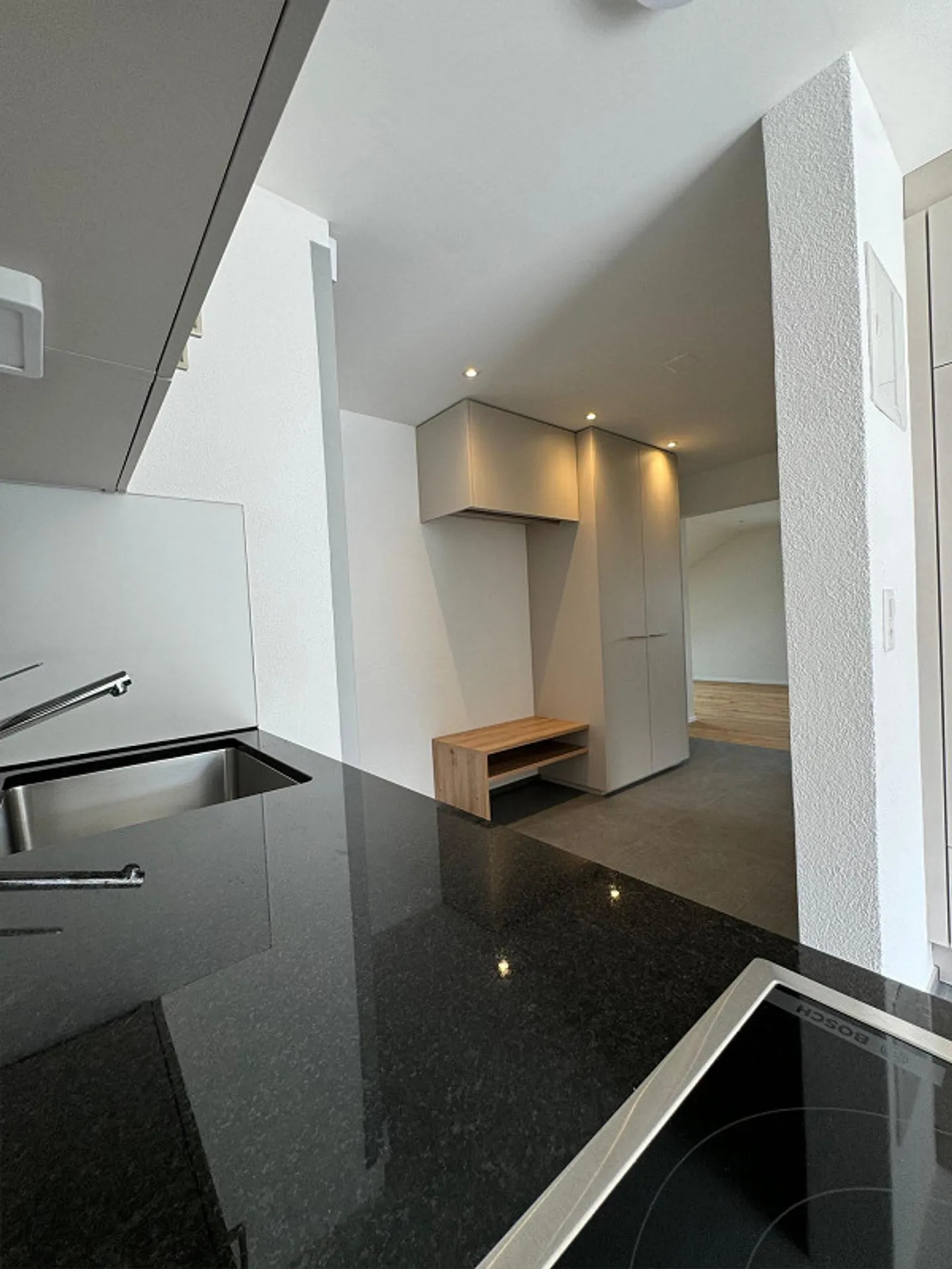 Erstbezug Dachwohnung – 2.5-Zimmer mit Traumterrasse - Foto 2 von 11