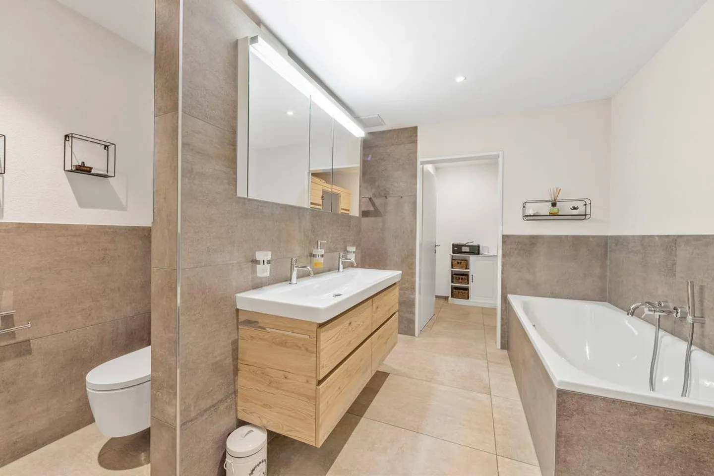 Moderne Terrassenwohnung mit Aussicht - Foto 12 von 13