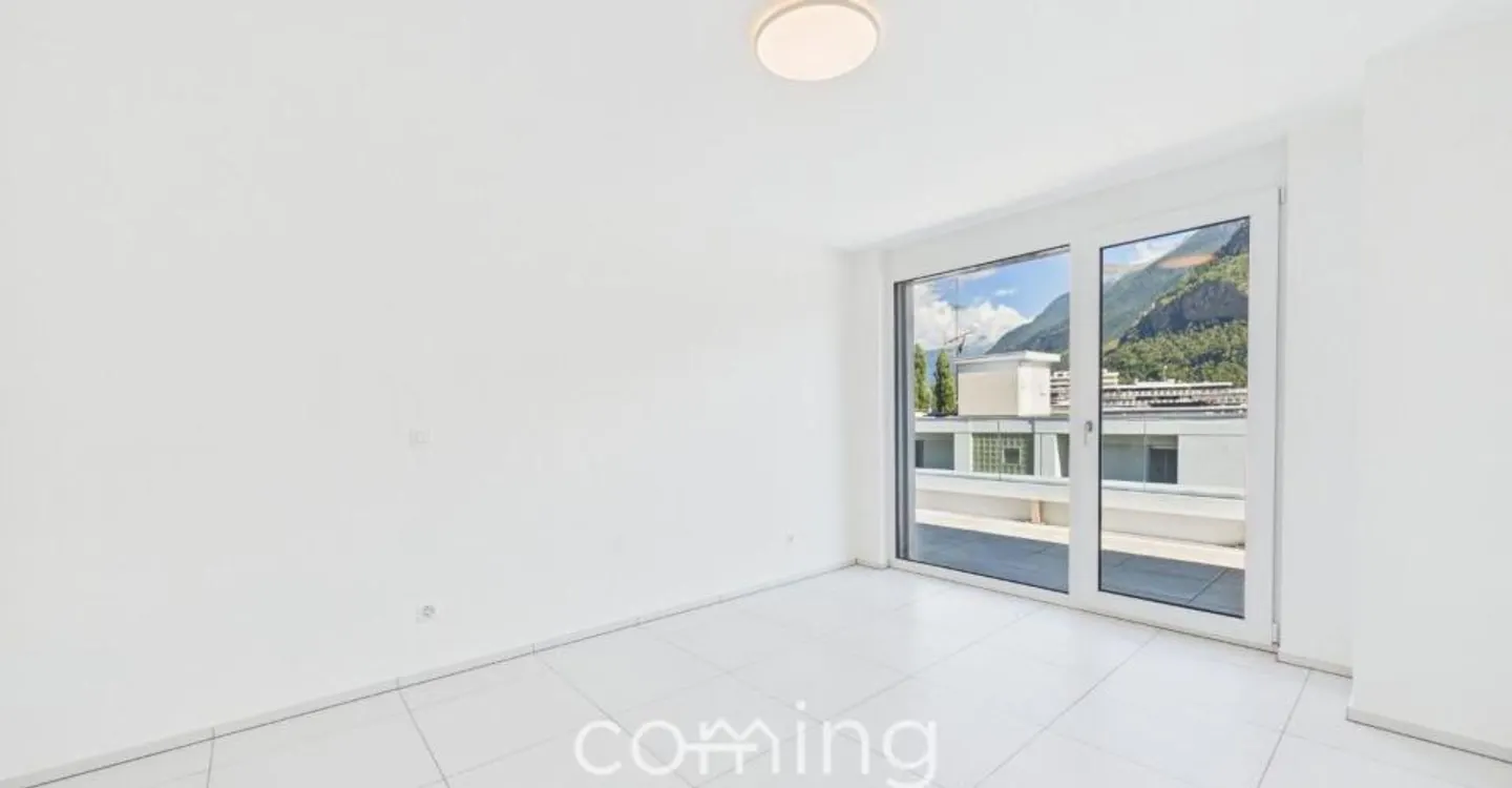 Sunny 3.5-room penthouse apartment in Visp with spacious terrace - Photo 9 of 12