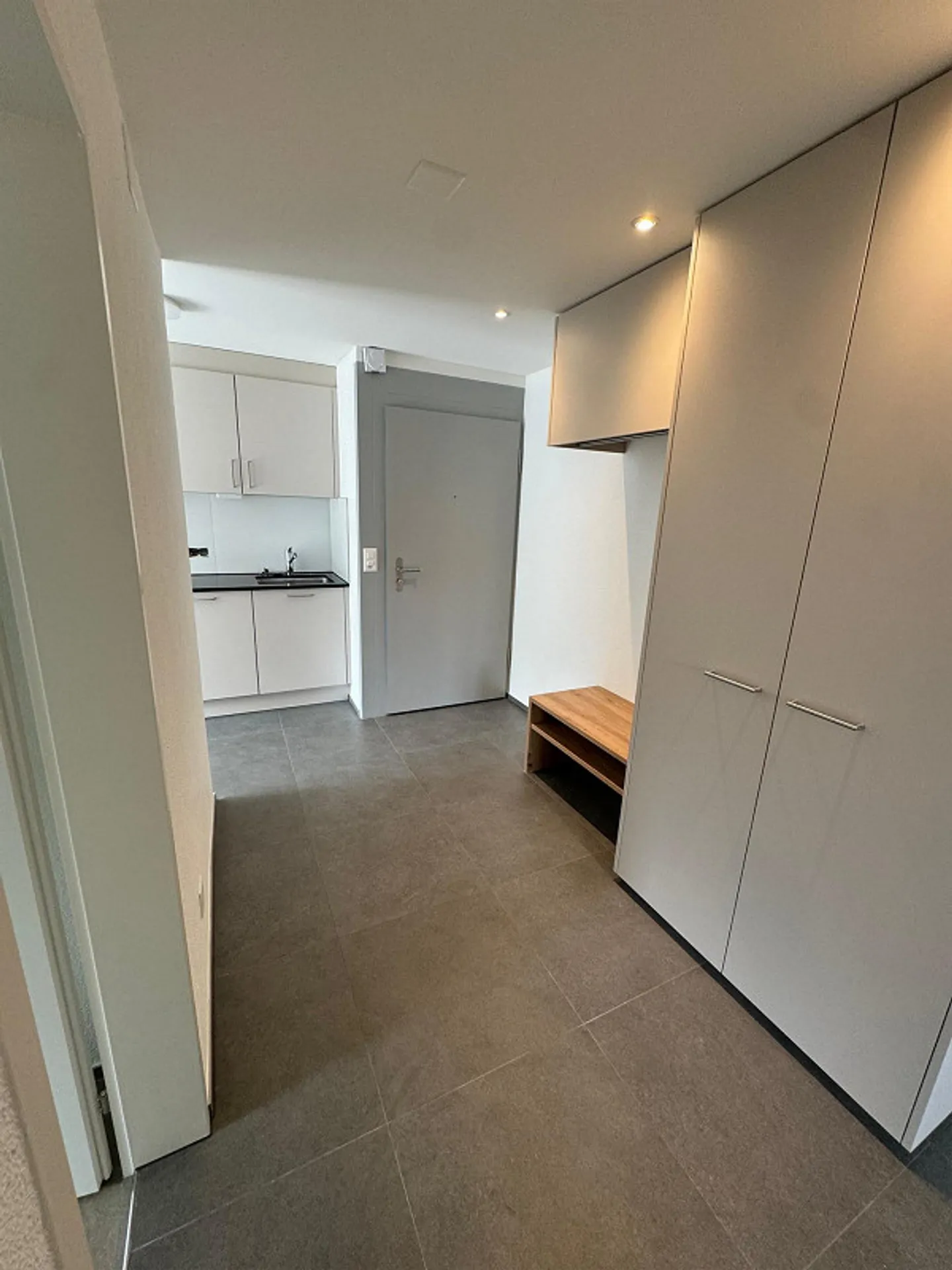Erstbezug Dachwohnung – 2.5-Zimmer mit Traumterrasse - Foto 3 von 11