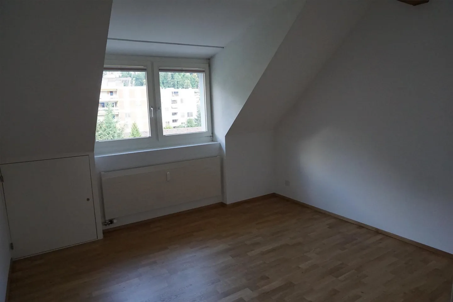Grand appartement sous les combles dans un emplacement central - Photo 9 sur 10