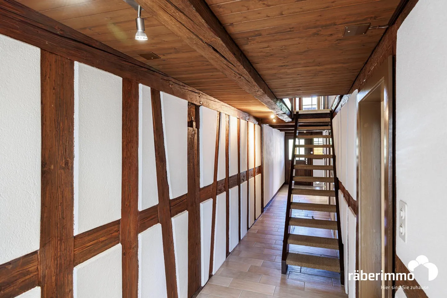 MAISON MITOYENNE DE 6,5 PIÈCES - Photo 10 sur 14