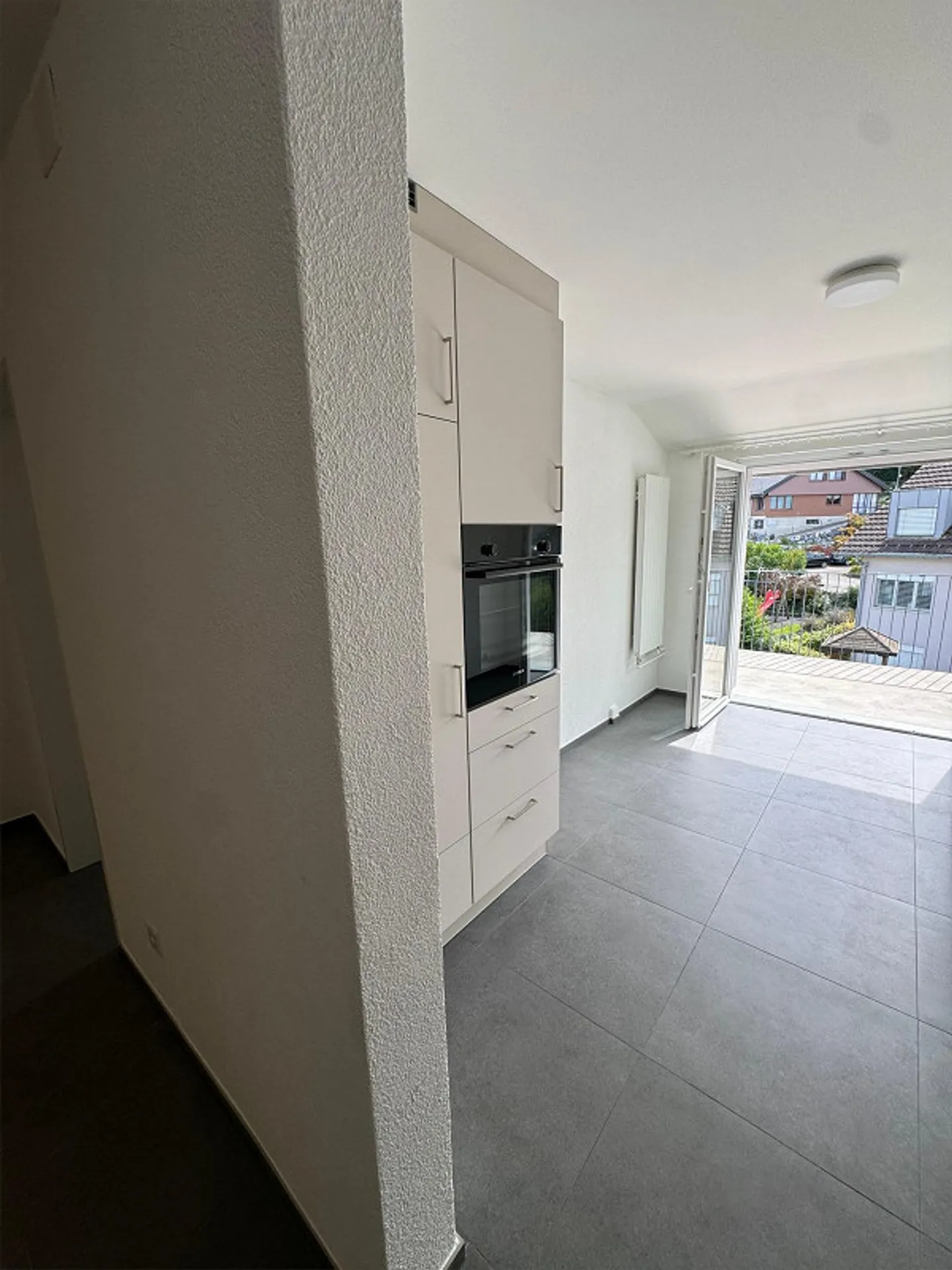 Erstbezug Dachwohnung – 2.5-Zimmer mit Traumterrasse - Foto 5 von 11