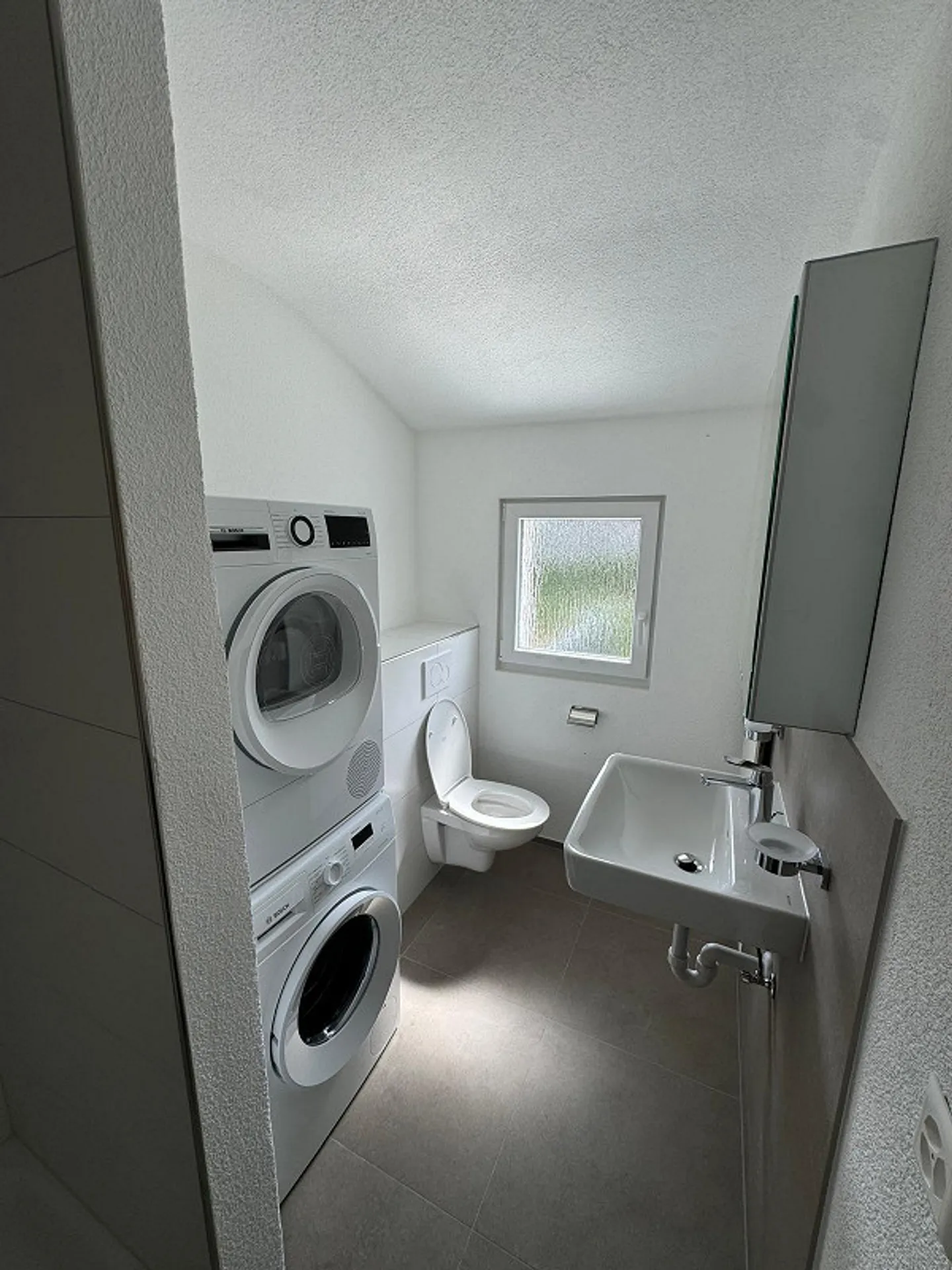 Erstbezug Dachwohnung – 2.5-Zimmer mit Traumterrasse - Foto 7 von 11