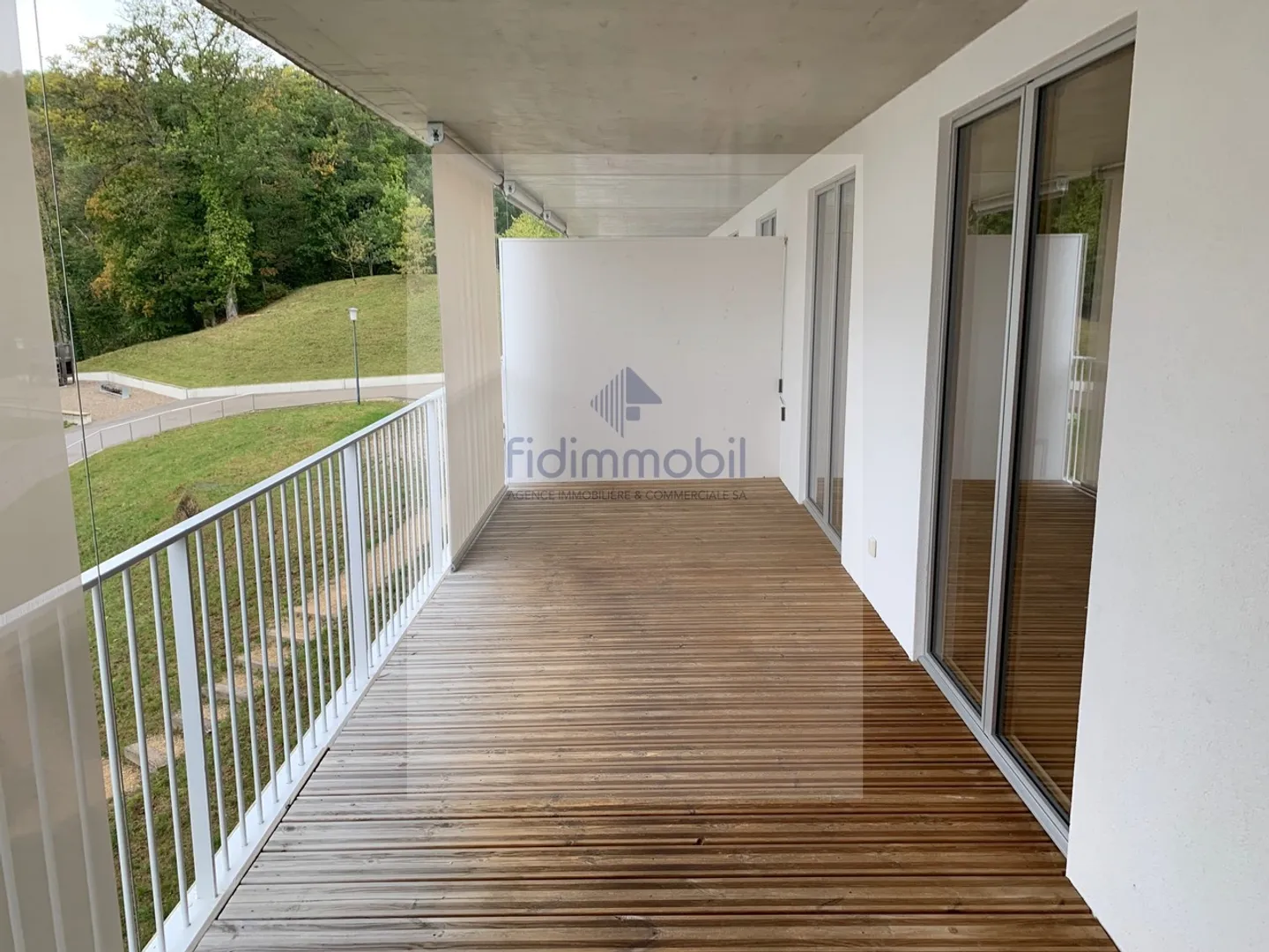 MAGNIFICENT APARTMENT CLOSE TO ALL AMENITIES - Photo 9 of 11