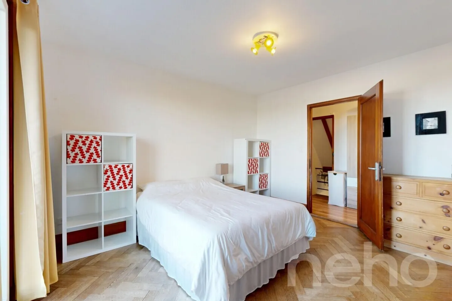 Villa with 8 rooms in Cortaillod: extraordinary spaces and 4 bedrooms - Photo 10 of 13