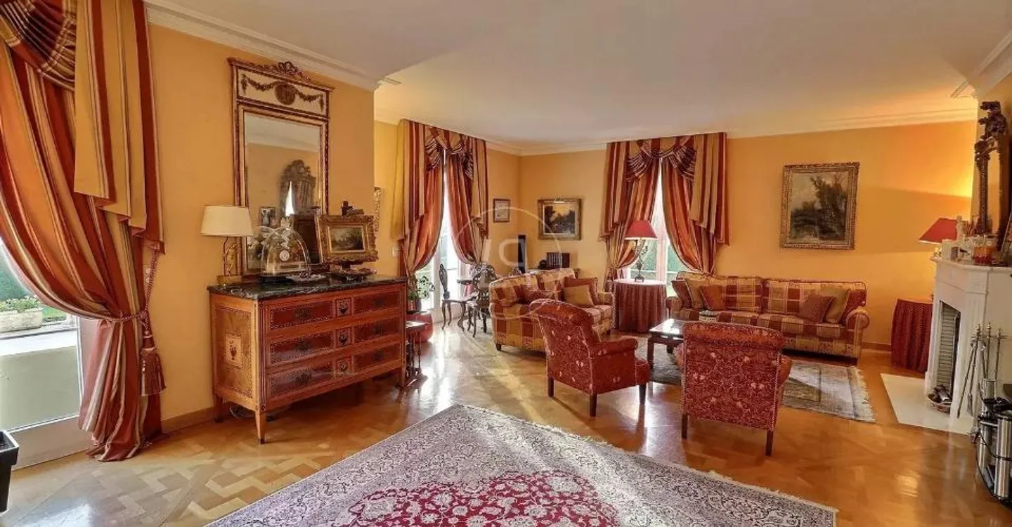Very beautiful master property in a sought-after area of Lausanne. - Photo 4 of 12