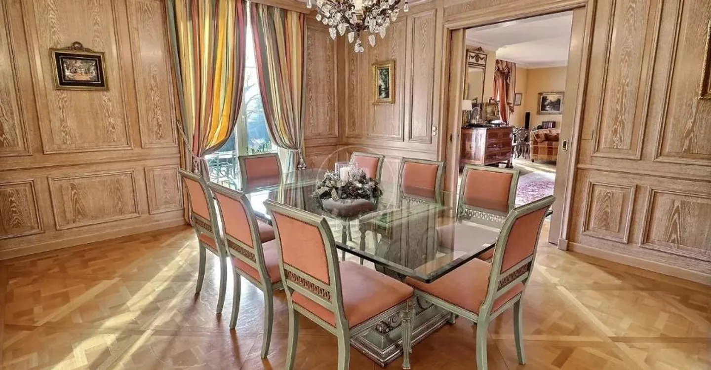 Very beautiful master property in a sought-after area of Lausanne. - Photo 6 of 12