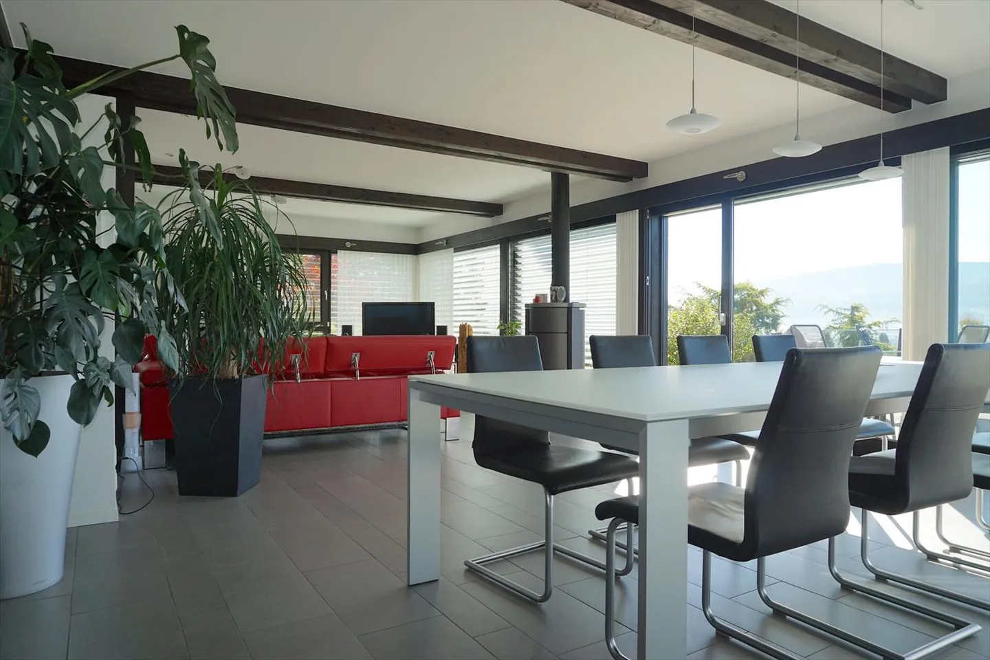 Villa lussuosa con piscina e vista mozzafiato - Foto 12 di 13