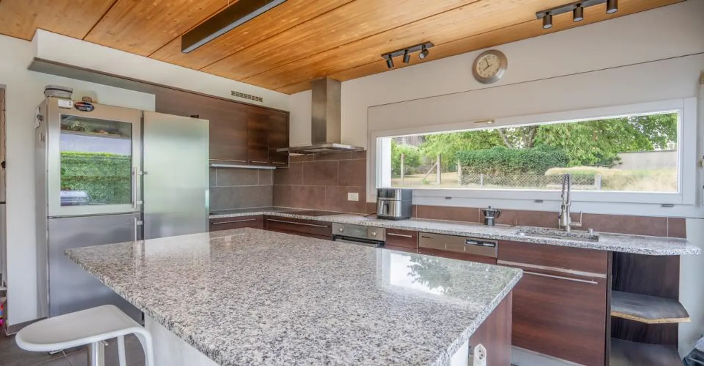 EXCLUSIVITY: Magnificent individual villa in Chavornay for you! - Photo 5 of 12