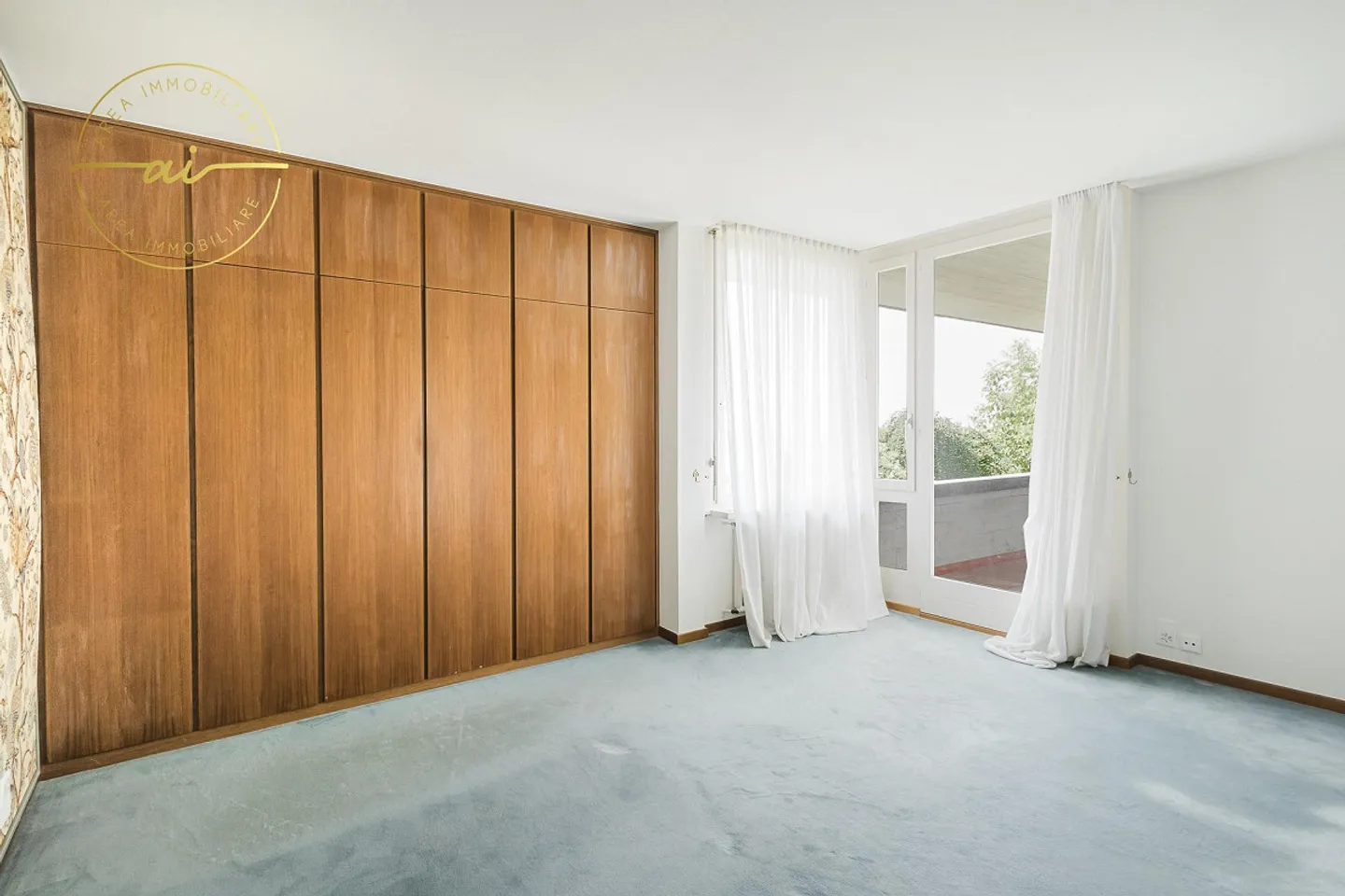 Prestigious Semi-Detached Villa with Pool and Spacious Areas - Photo 13 of 13