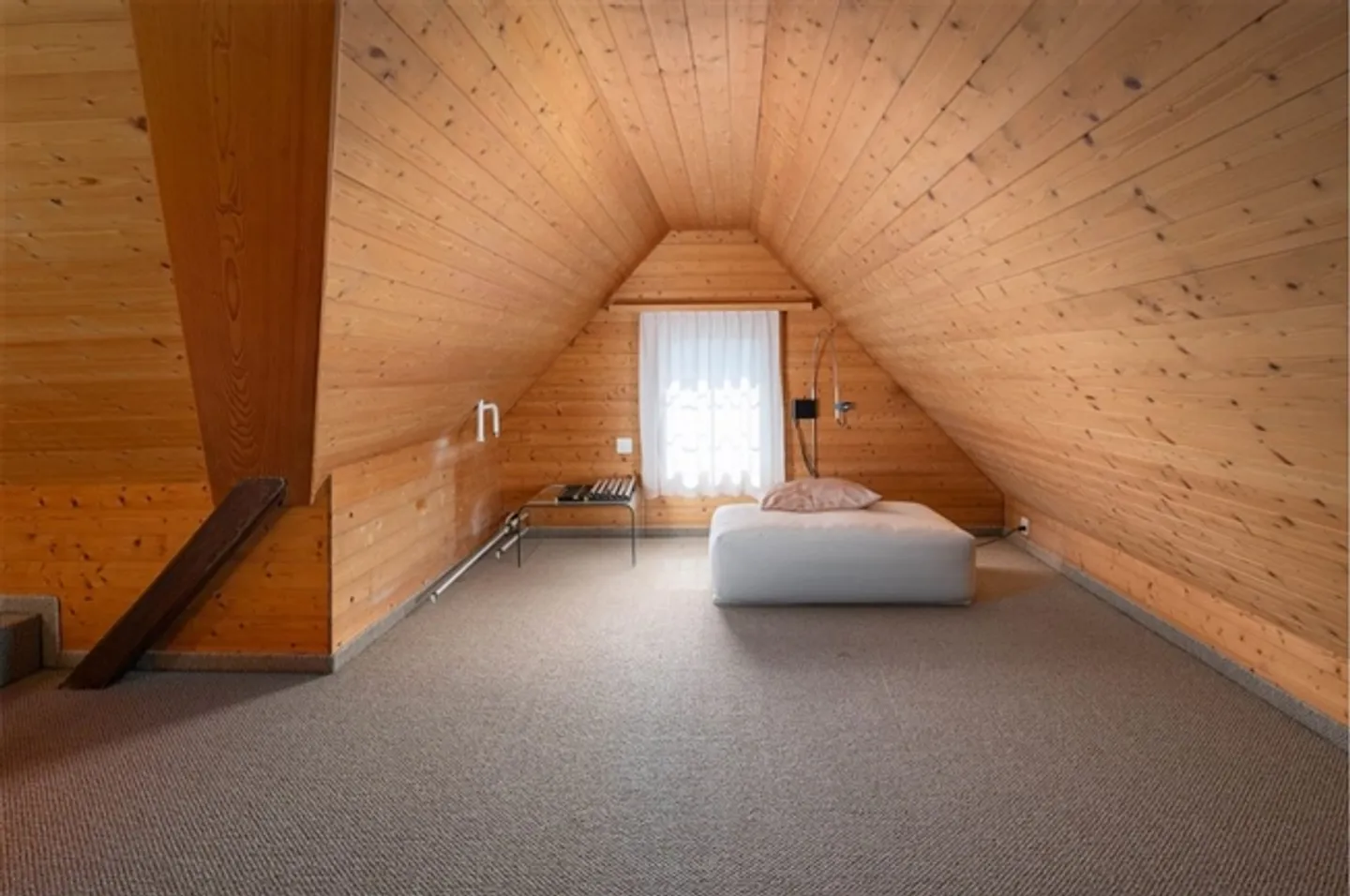 15-Zimmer-Einzelhaus - Foto 11 von 12