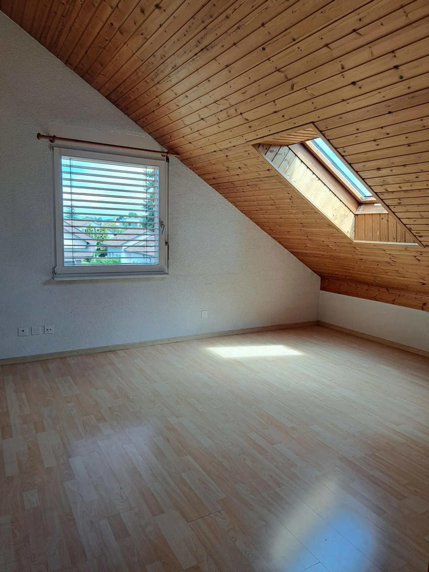 Appartement 3.5 pièces avec balcon dans un emplacement privilégié - Photo 8 sur 10