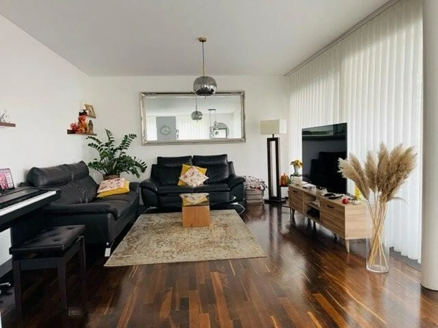 Appartamento luminoso e moderno in una posizione tranquilla! - Foto 2 di 6