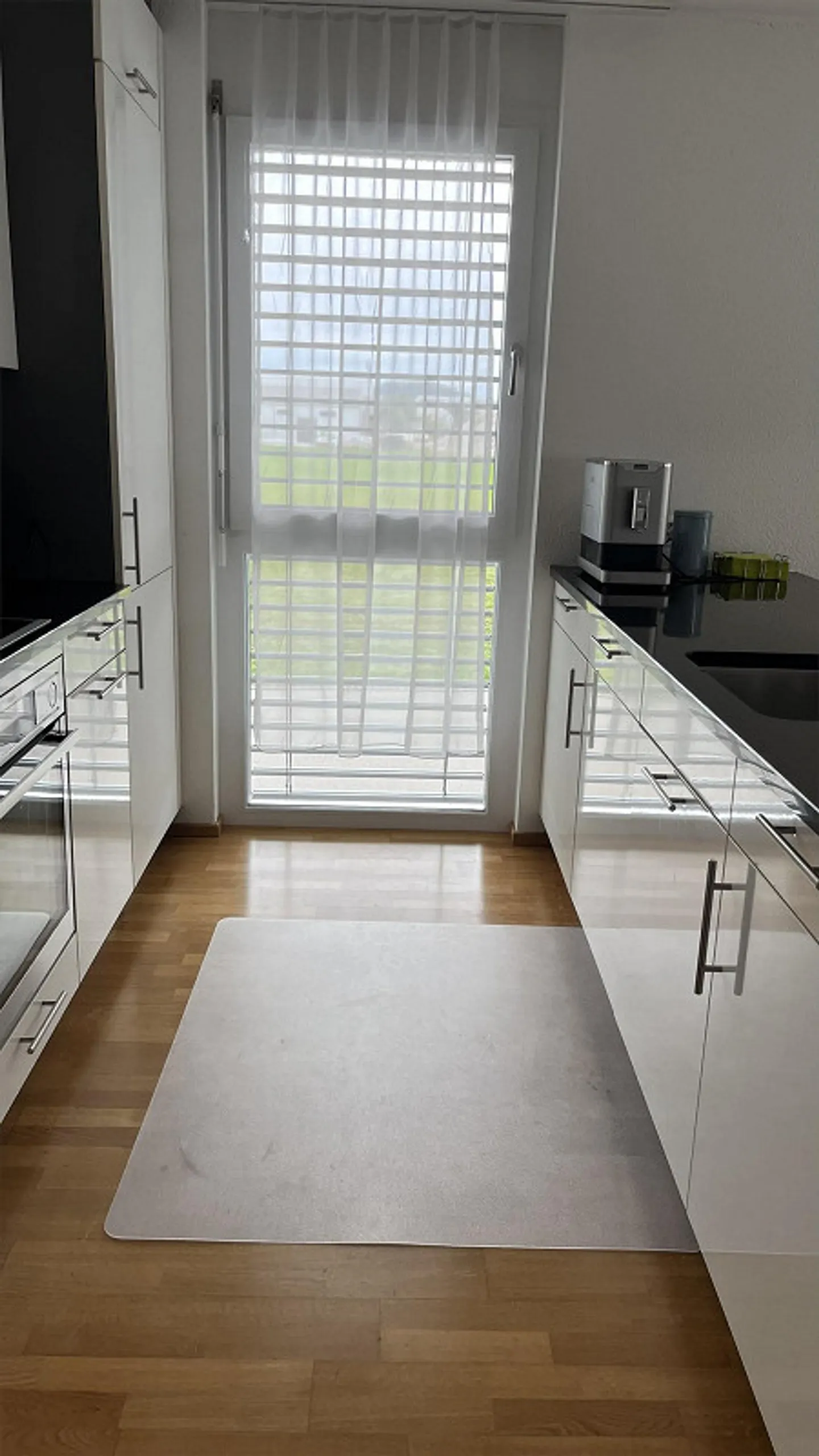 Belle, lumineuse appartement de 2,5 pièces - Photo 3 sur 6