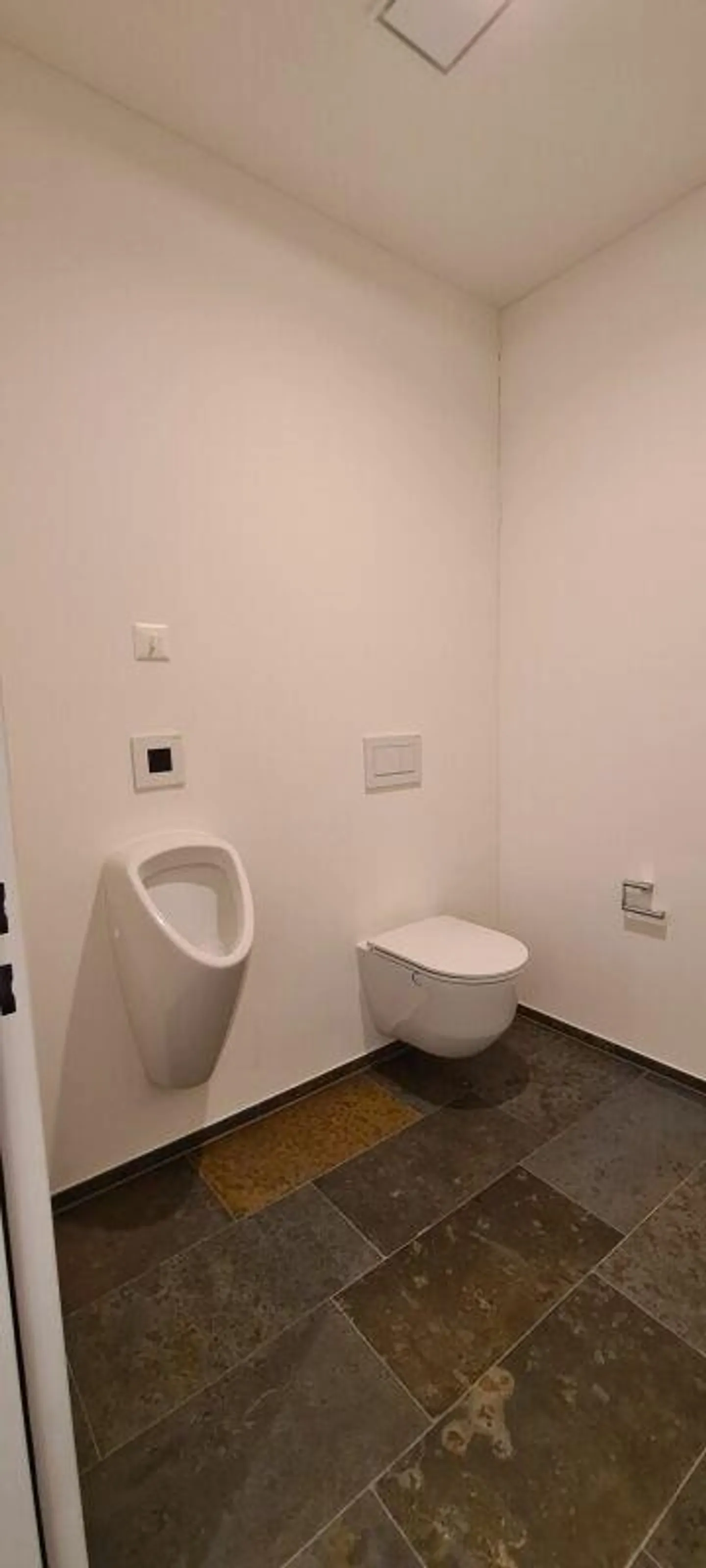 Interesting office/sales/commercial unit G.07 double-storey - Ge... - Photo 7 of 10