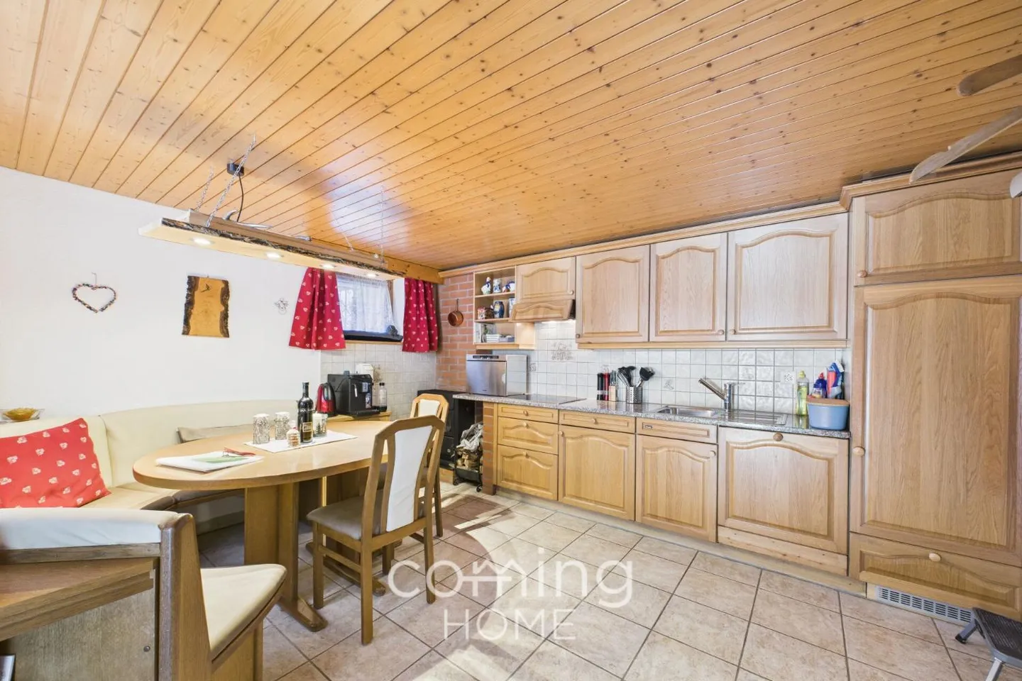 Maison élégante avec vue sur les montagnes - Photo 4 sur 13