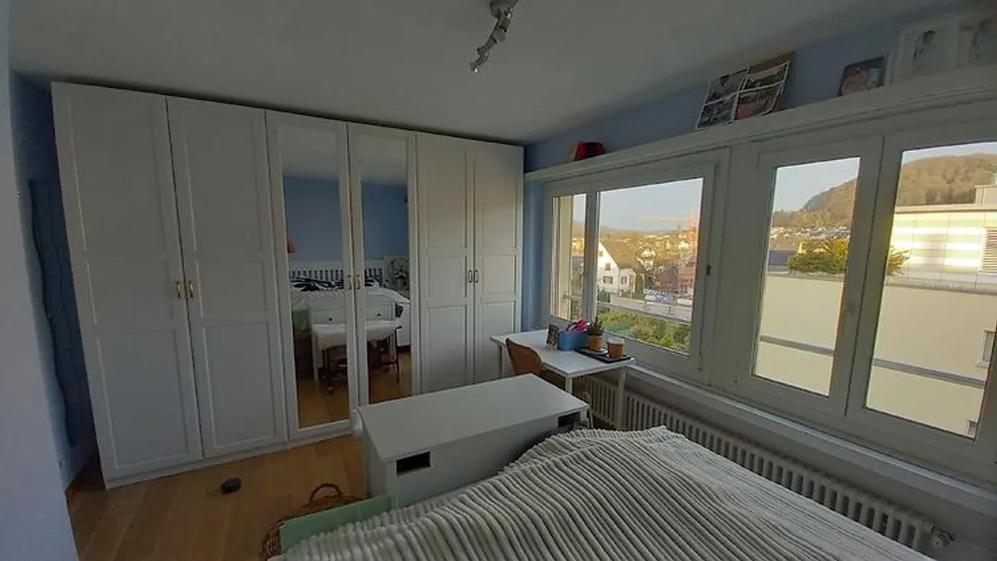 Bright Attic Apartment with Terrace - Photo 7 of 10