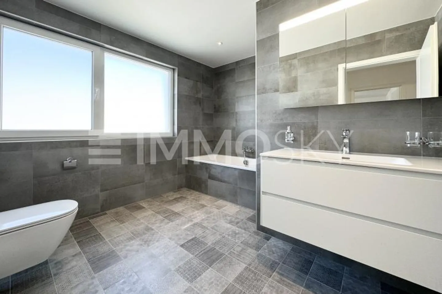 Magnificent Detached Villa Without Overlooking - Photo 4 of 5