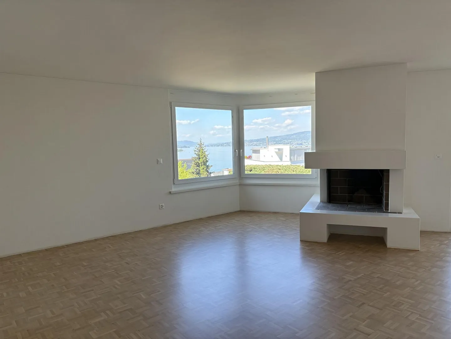 Appartamento elegante di 4,5 stanze con vista mozzafiato sul lago - Foto 7 di 12