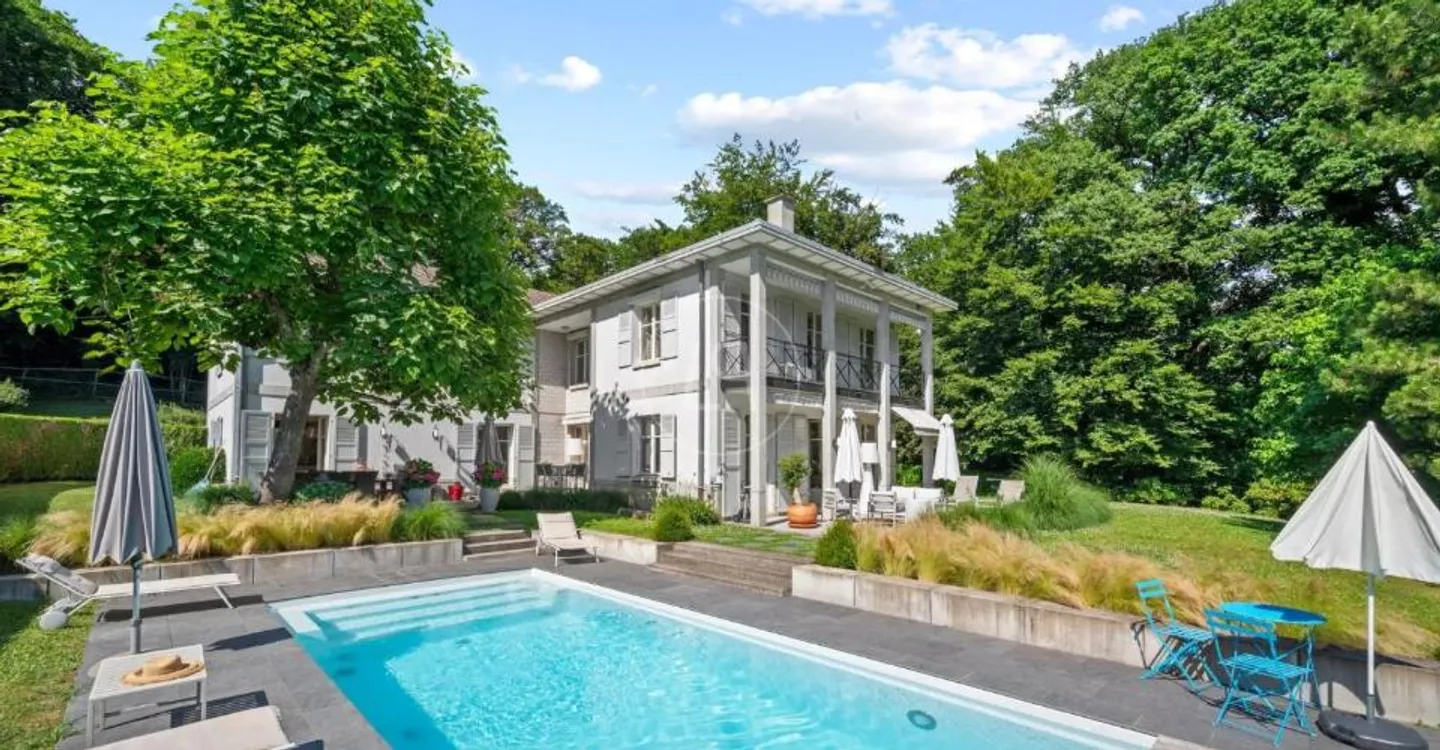 Elegant Villa with Pool in Lausanne - Photo 3 of 10