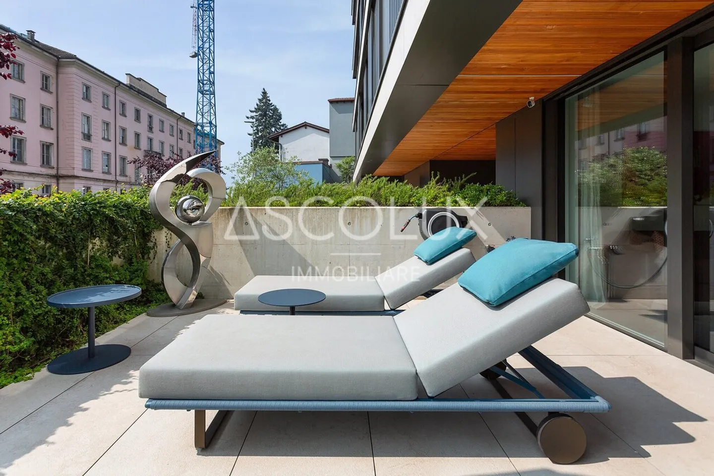 Appartement de jardin exclusif de 4,5 pièces avec climatisation complète - Photo 6 sur 13