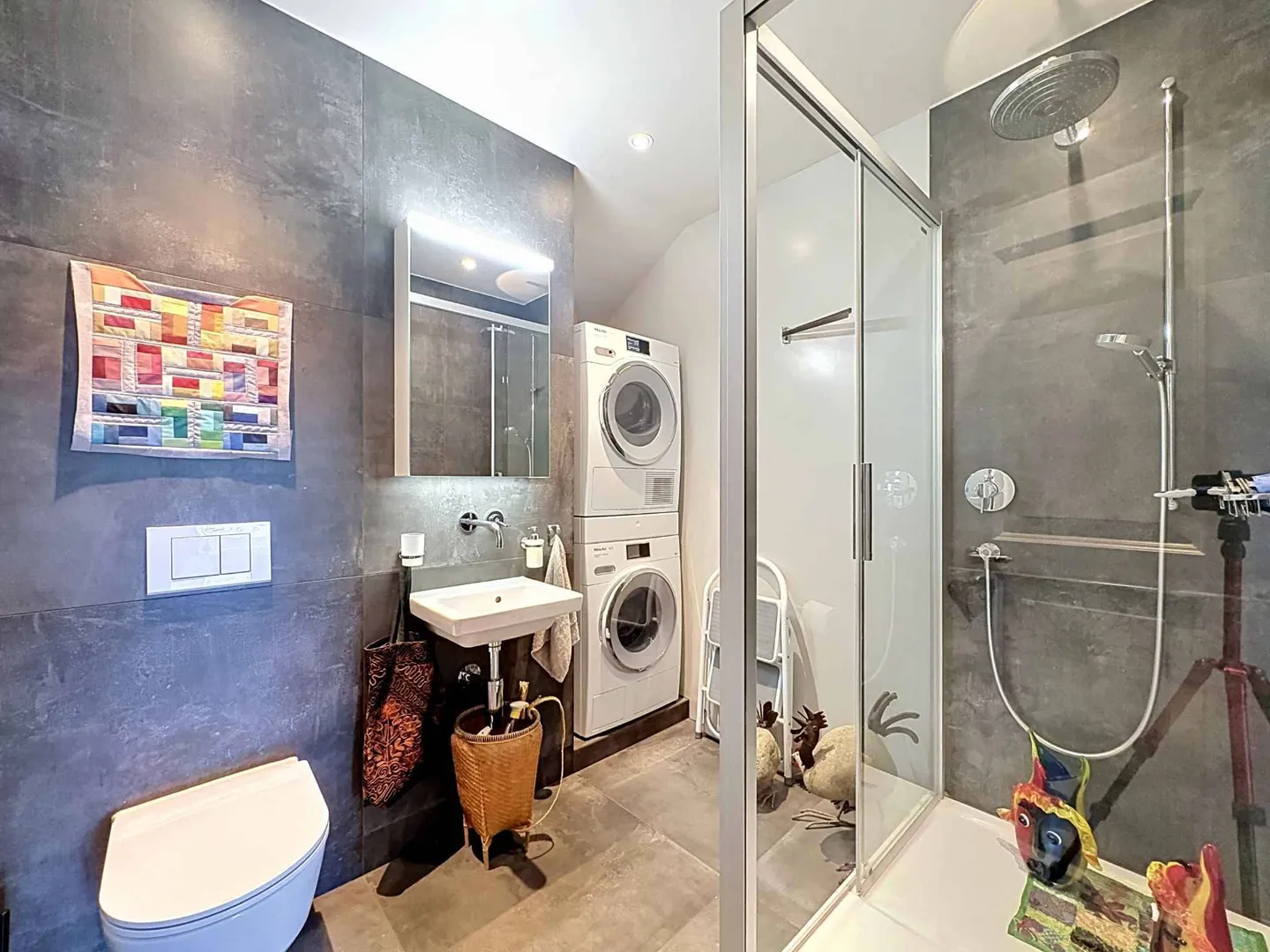 Appartement élégant de 5 pièces avec caractère au cœur de Neuchâtel - Photo 9 sur 12