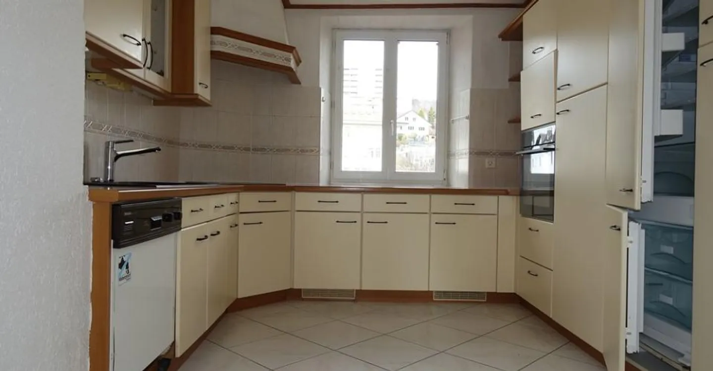 Tramelan - Duplex mit 4 1/2 Zimmern - Foto 3 von 11