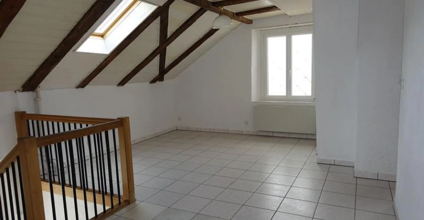 Tramelan - Duplex mit 4 1/2 Zimmern - Foto 4 von 11