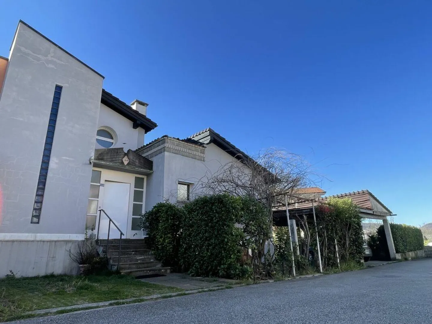 Interessantes Einfamilienhaus mit unabhängigem Apartment und Garten - Foto 7 von 11