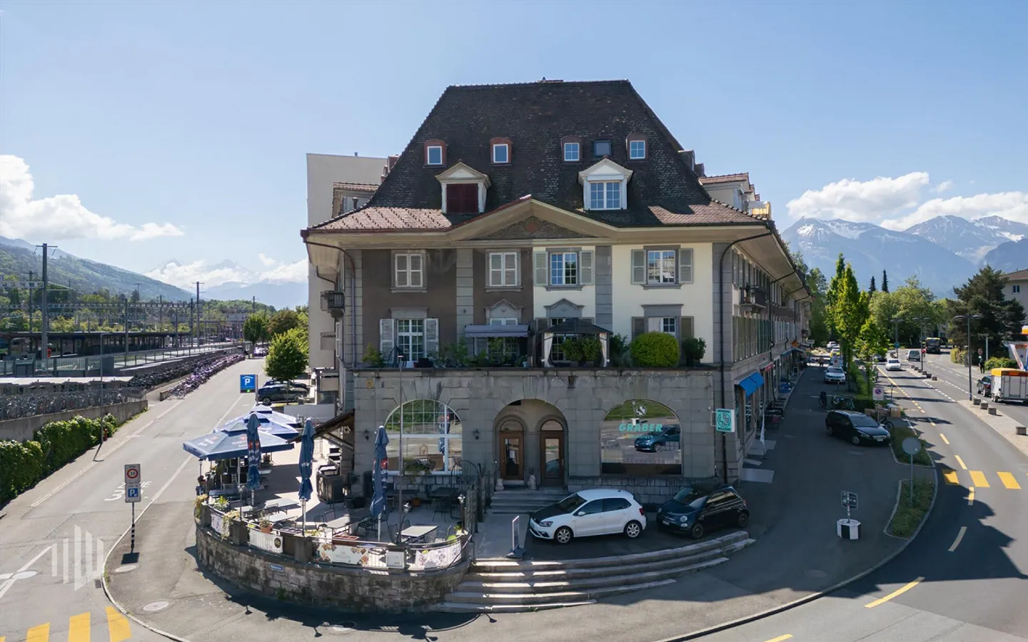 ImmoWyss - Immeuble multifamilial avec gastronomie - entièrement loué - Photo 1 sur 8