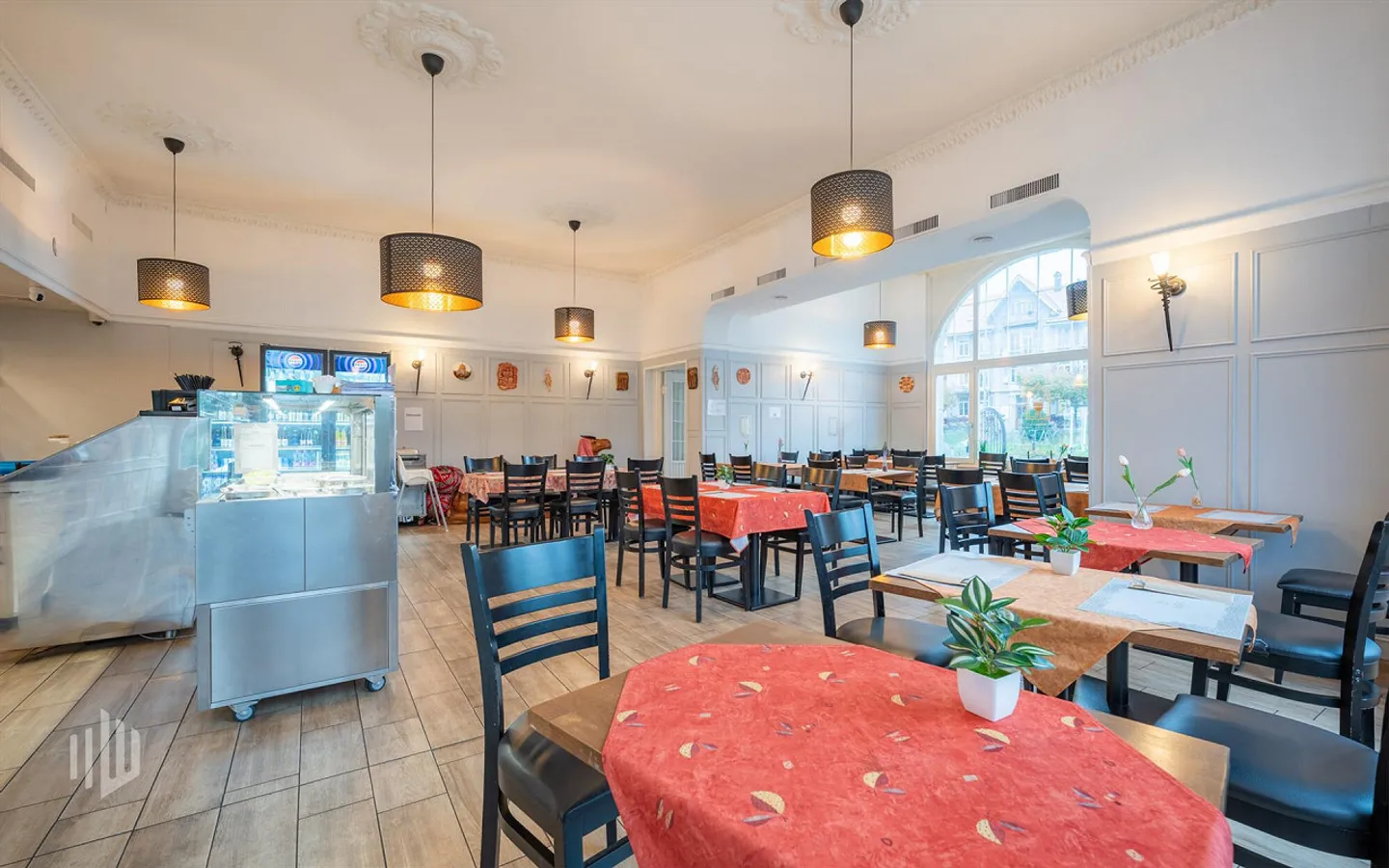 ImmoWyss - Immeuble multifamilial avec gastronomie - entièrement loué - Photo 2 sur 8