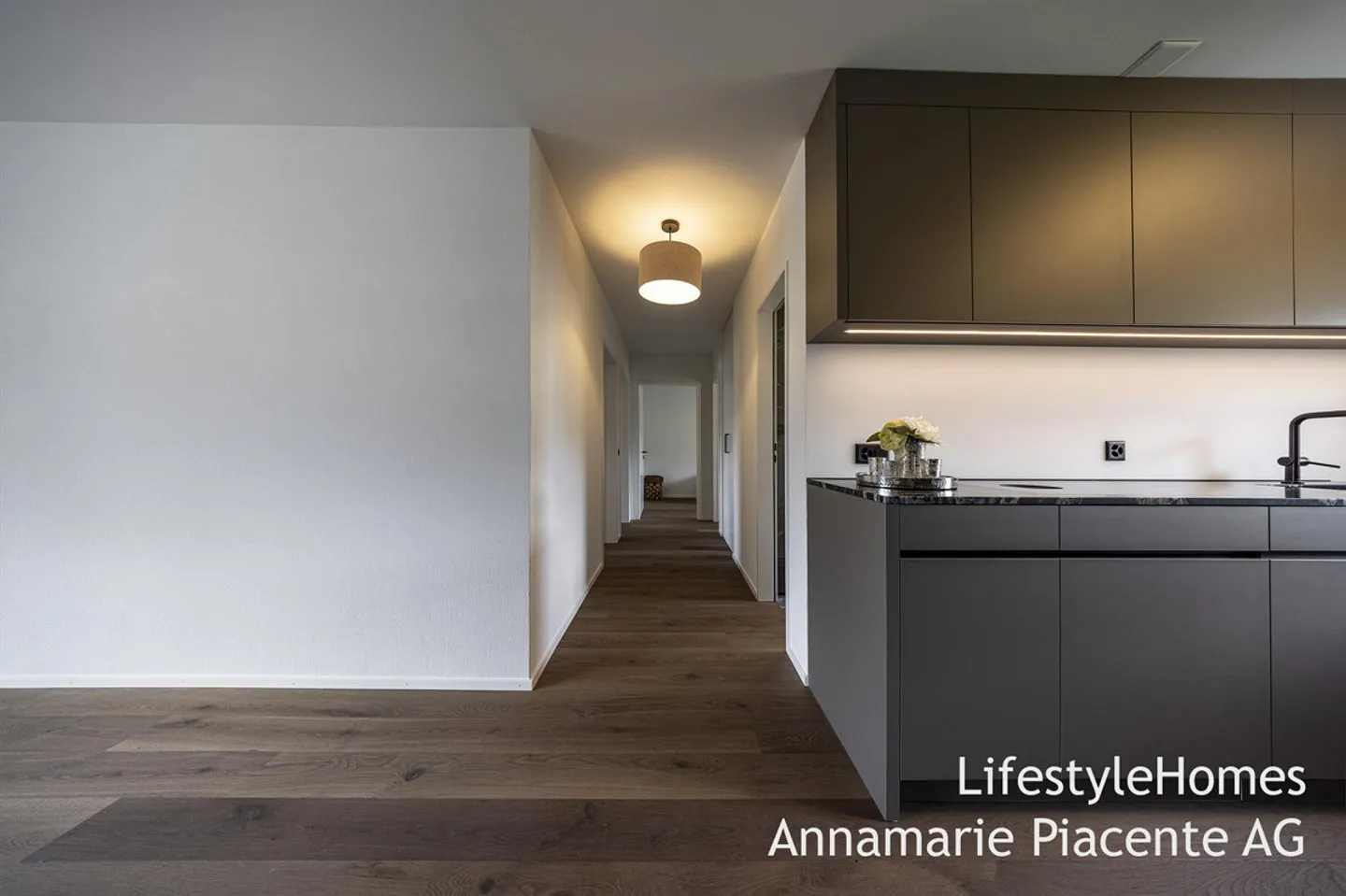 PENTHOUSE APARTMENT - Photo 7 of 46