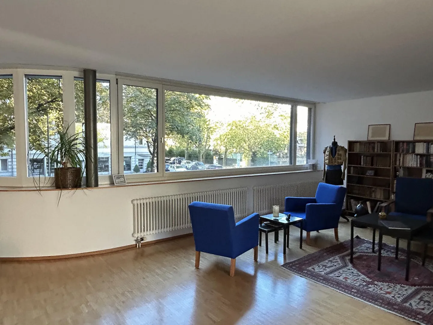 Cercle 4 | CHF 1 850 | Appartement Design | Salle de Bain Privée | 3 Arrêts de Bus de HB - Photo 2 sur 10