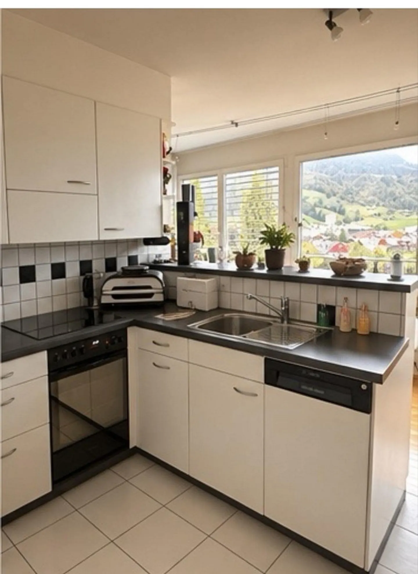 Looking for a new tenant – Spacious 3.5-room apartment in 6060 Sarnen - Photo 4 of 10