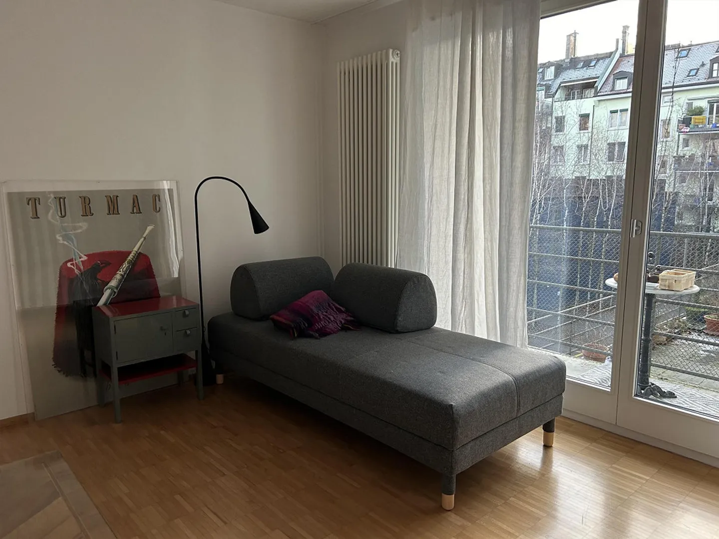 Cercle 4 | CHF 1 850 | Appartement Design | Salle de Bain Privée | 3 Arrêts de Bus de HB - Photo 4 sur 10