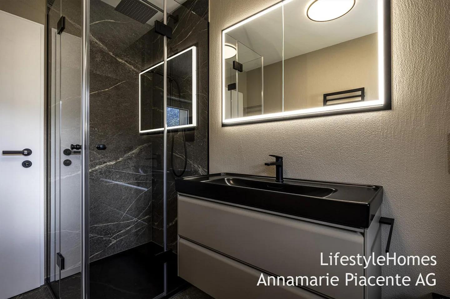 PENTHOUSE APARTMENT - Photo 14 of 46