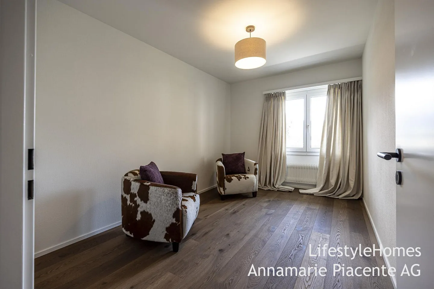 PENTHOUSE APARTMENT - Photo 15 of 46