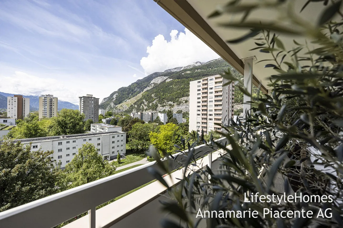 PENTHOUSE APARTMENT - Photo 21 of 46