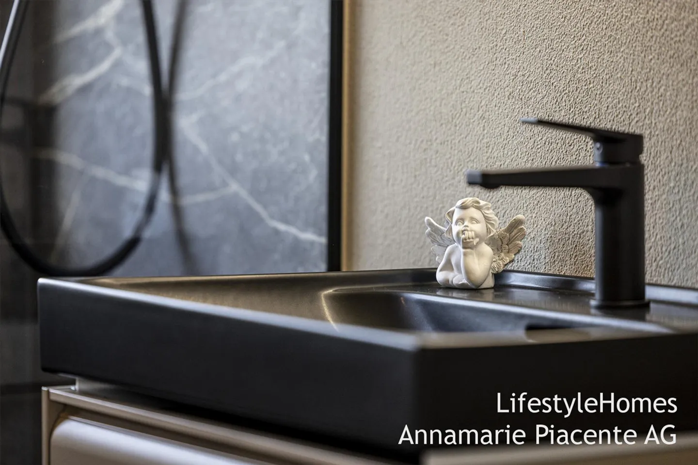 PENTHOUSE APARTMENT - Photo 28 of 46
