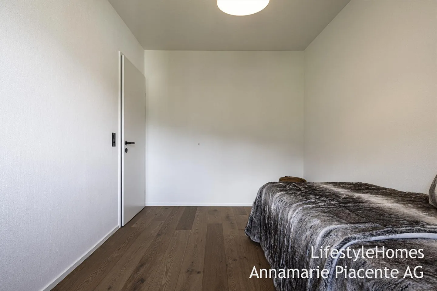 PENTHOUSE APARTMENT - Photo 30 of 46